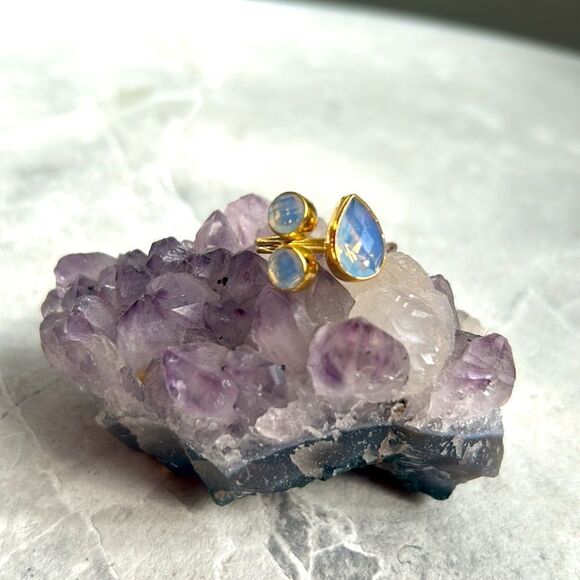 Jewelry - GENUINE WHITE FIRE OPALITE 24k GOLD RING